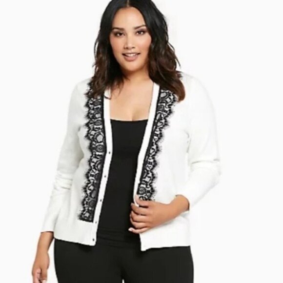 Torrid Black Lace Front V-neck Cardigan in Ivory 5X - Picture 1 of 6